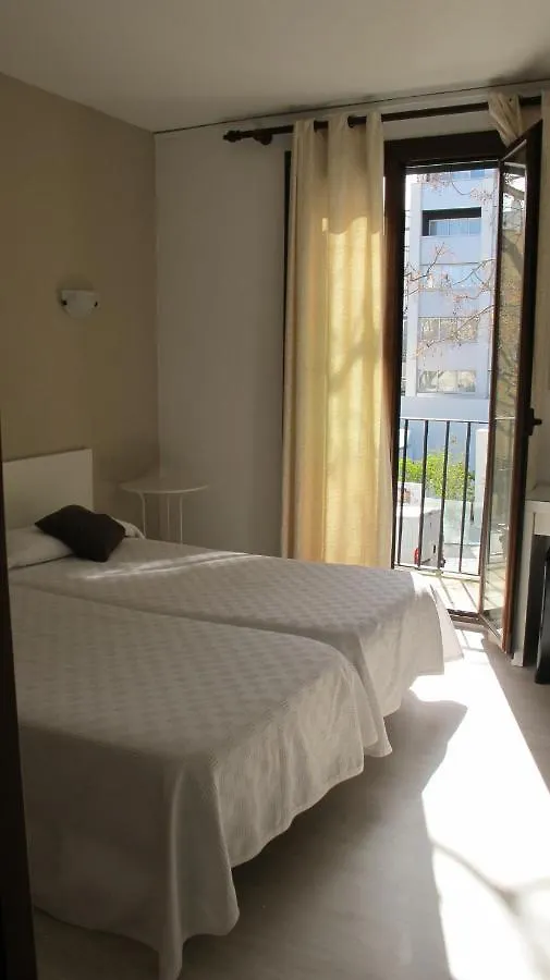 Hostal Pinar Palma de Mallorca Gæstehus
