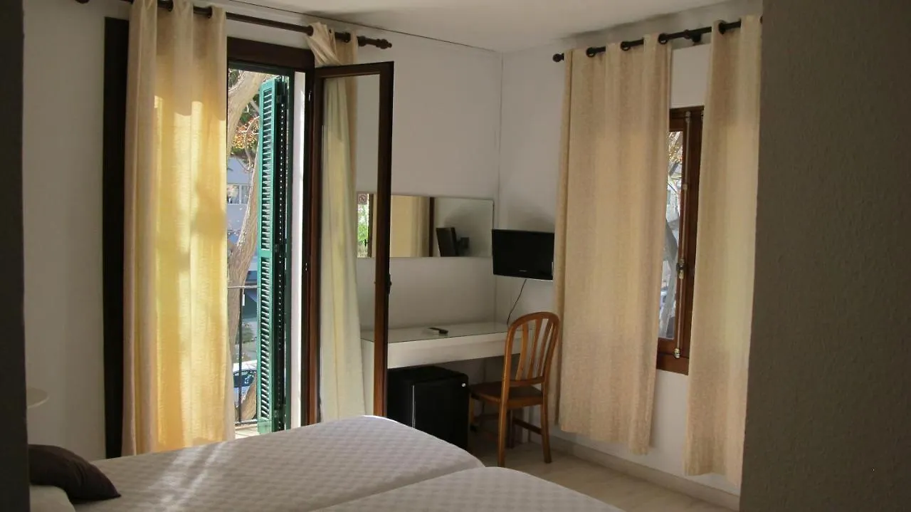 ** בית הארחה פלמה דה מיורקה Hostal Pinar ספרד
